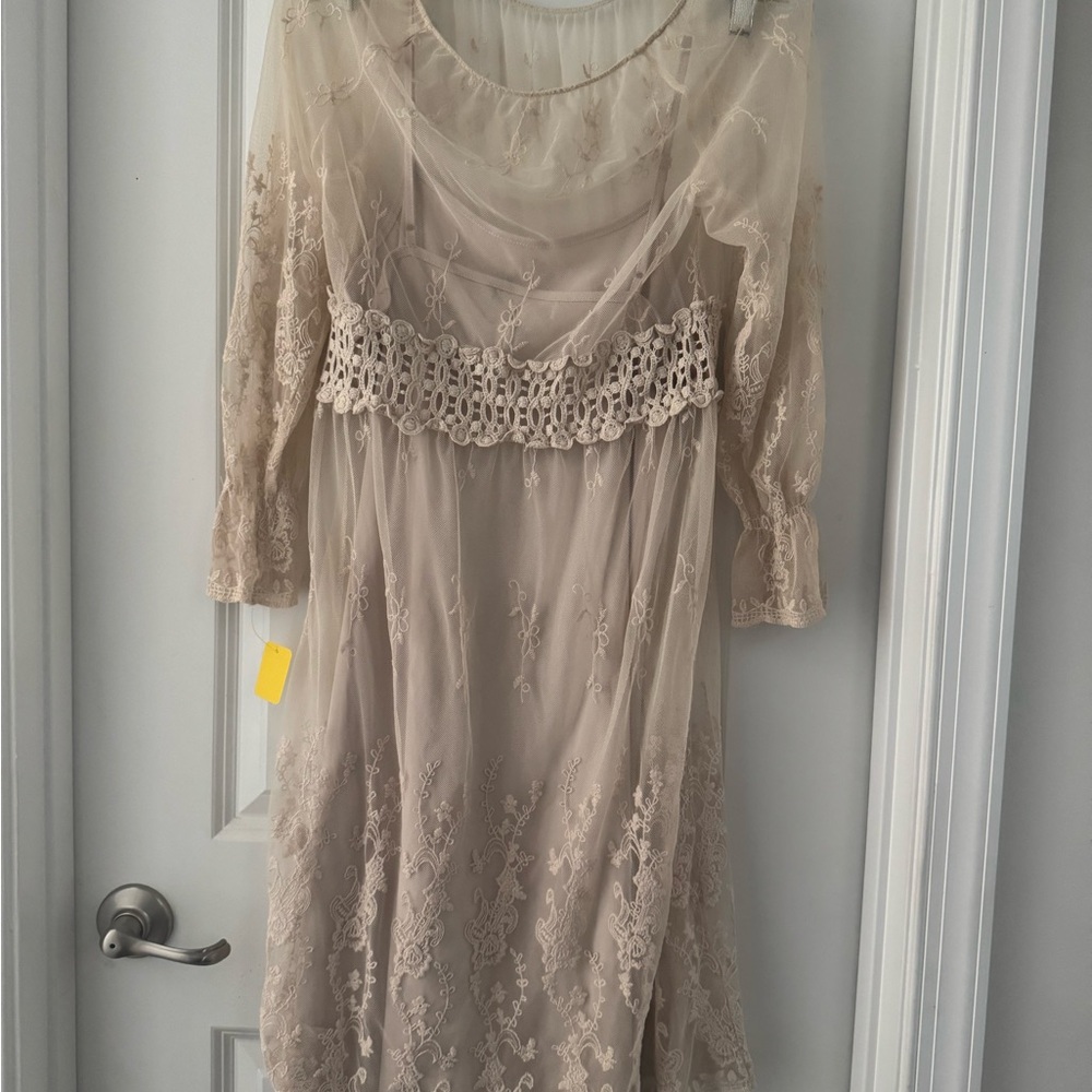 Pinky Lace Long Sleeve Dress in Beige